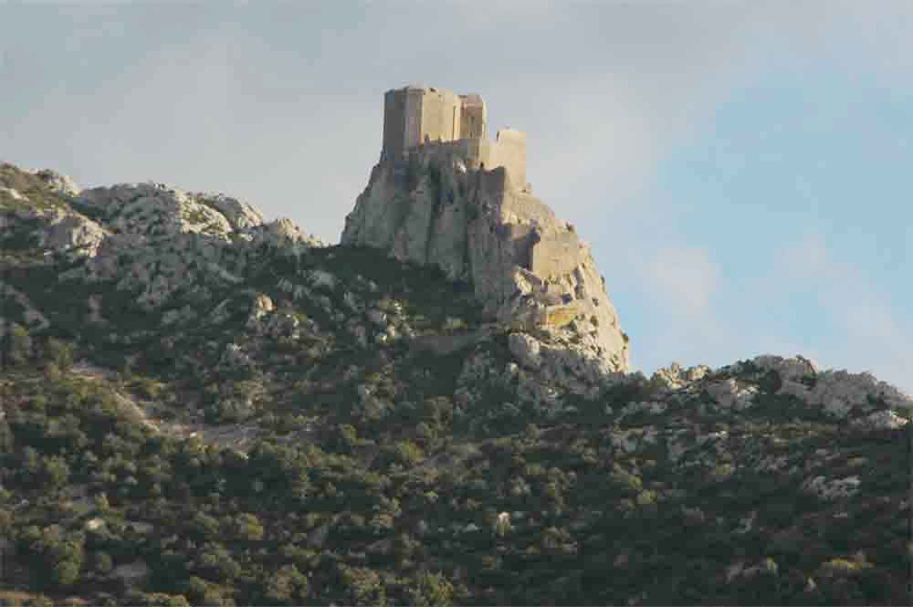 Francia - castillos cátaros 09 - Queribus.jpg